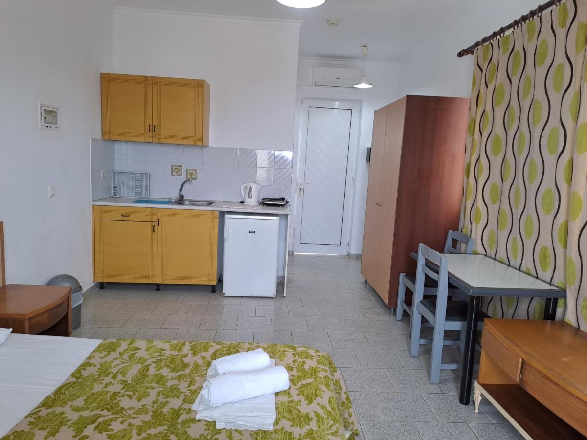 Haridimos Apartments Tavronitis Eksteriør billede