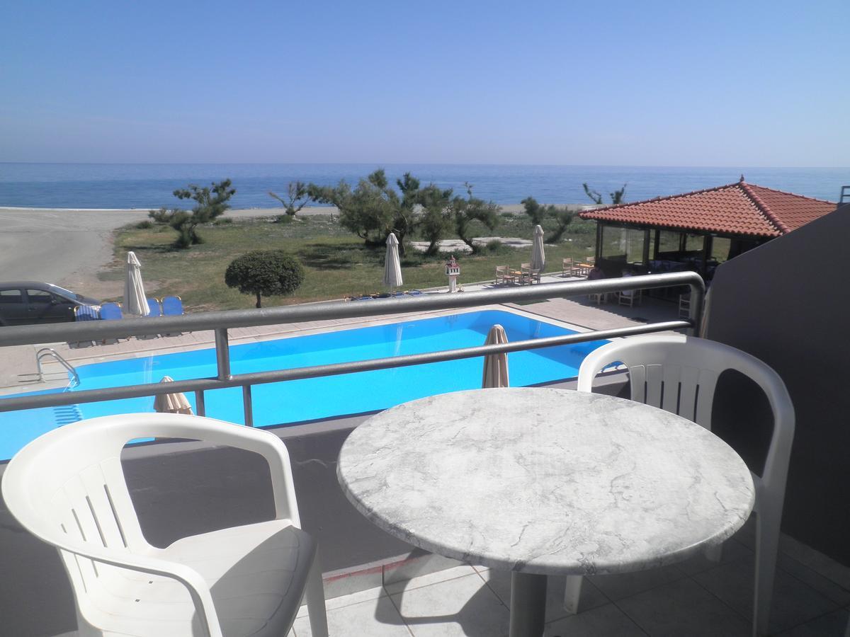 Haridimos Apartments Tavronitis Eksteriør billede