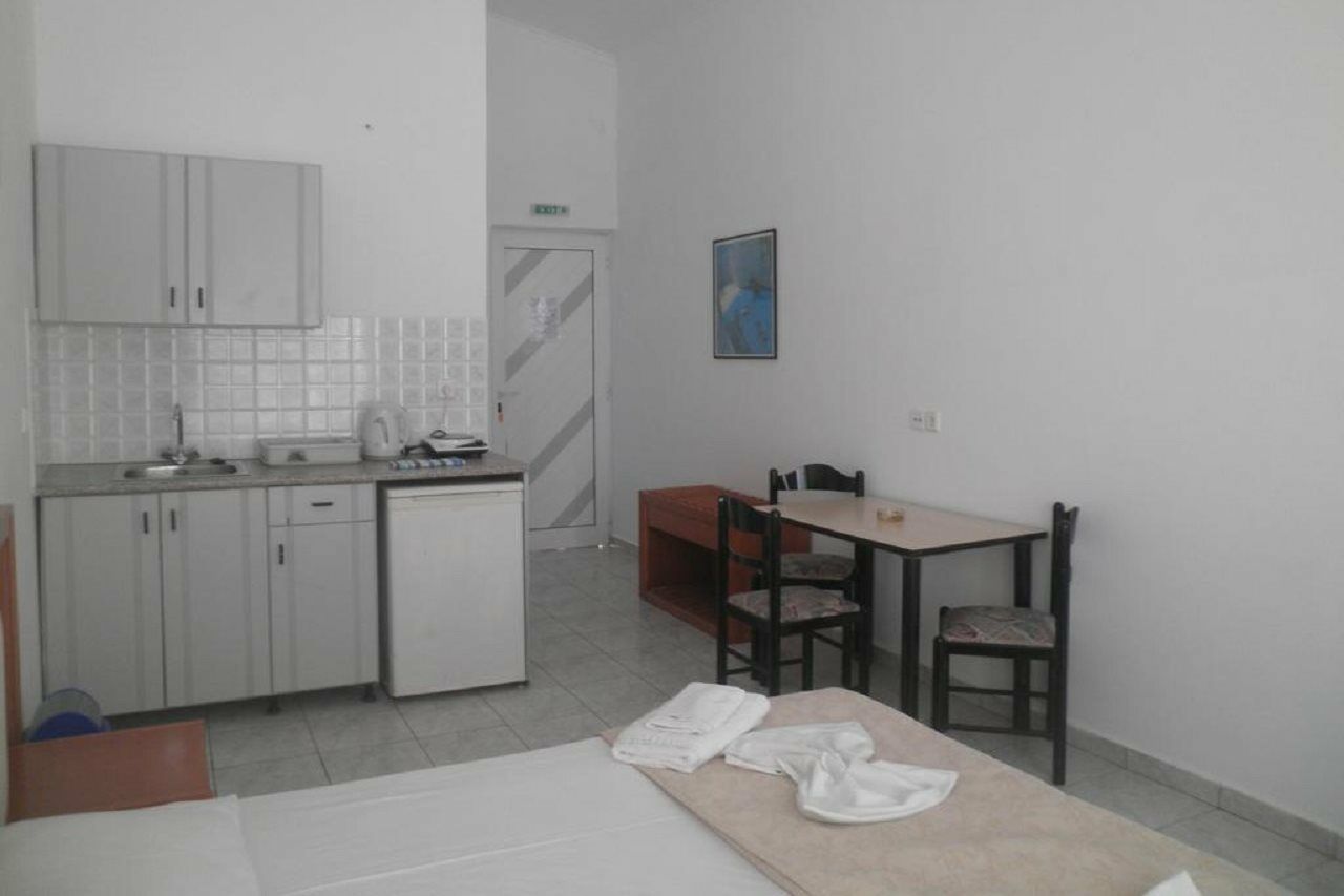 Haridimos Apartments Tavronitis Eksteriør billede